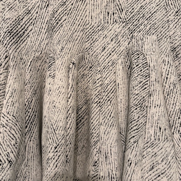 NWT, Banana Republic Flare Peplum Mini Skirt White Black, Sz 2 - Picture 10 of 13